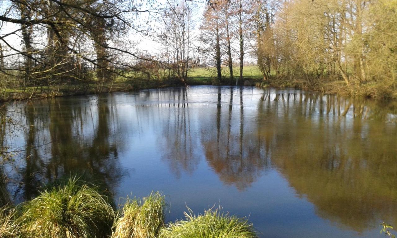 Les Petites Rives De La Motte Vila Pleugueneuc Exterior foto
